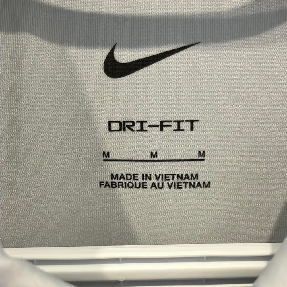 Nike Gray Men's Polo Shirt - Picture 2 of 3